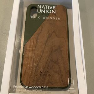 Native Union Olive Green and Wood iPhone X Case